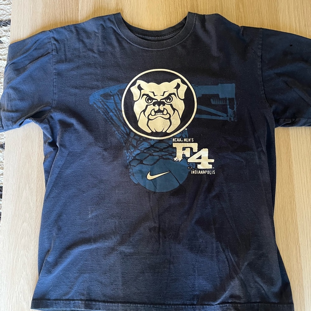 Butler Bulldogs Tee Shirt Size Large
